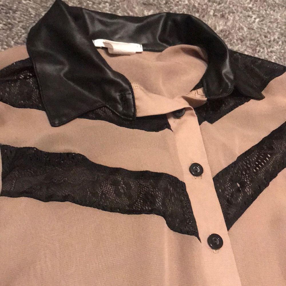 Blouse - Picture 2 of 2
